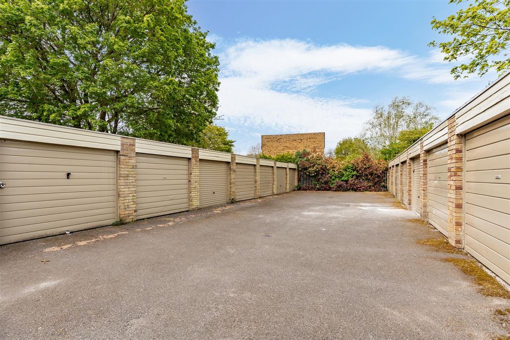 Additional image 16 of 2 bed semi-detached bungalow for saleKnights Croft, New Ash Green DA3