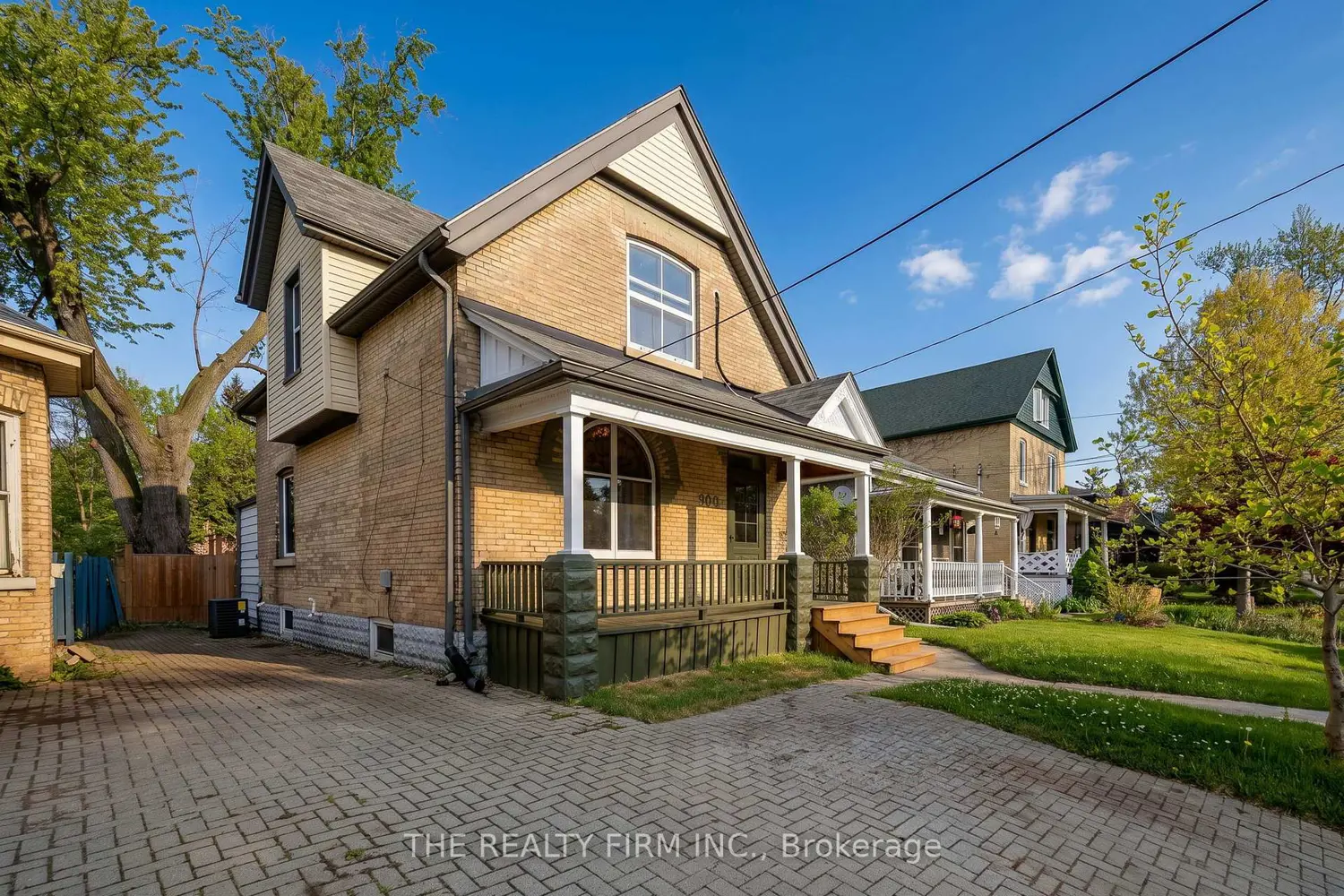 Additional image 2 of 908 Dufferin Avenue