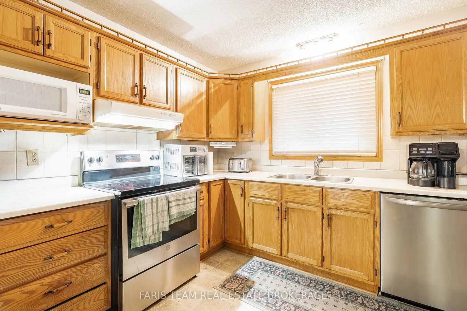 466 Trillium Street photo 4