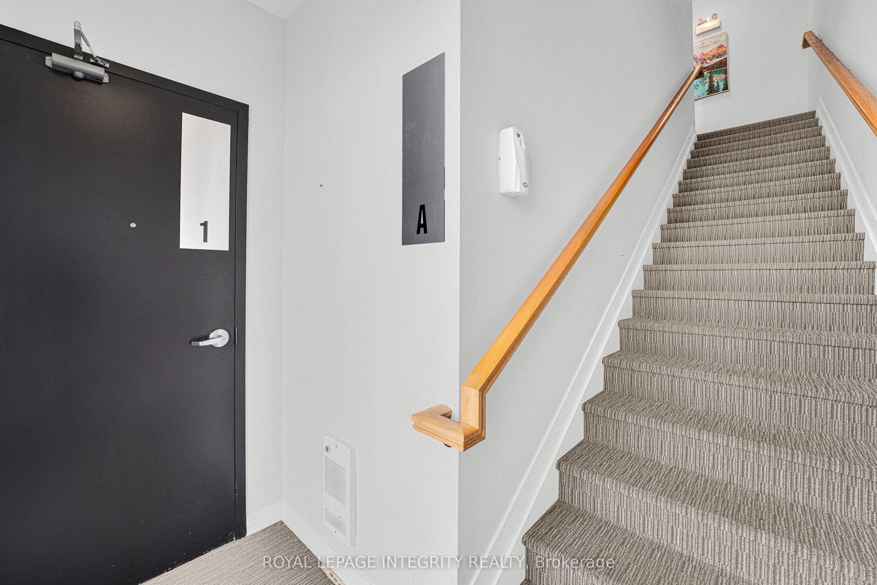 Additional image 3 of 442 Sunnyside Avenue, Ottawa, ON, K1S 0S9