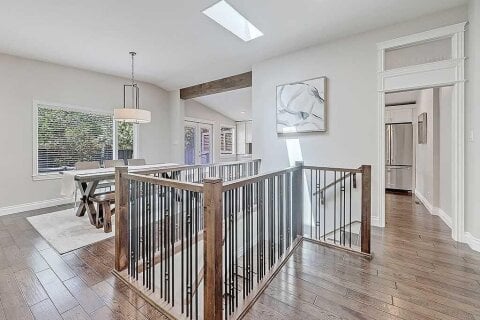 Additional image 8 of 907 Kerfoot Crescent SW, Calgary, AB, T2V2M8