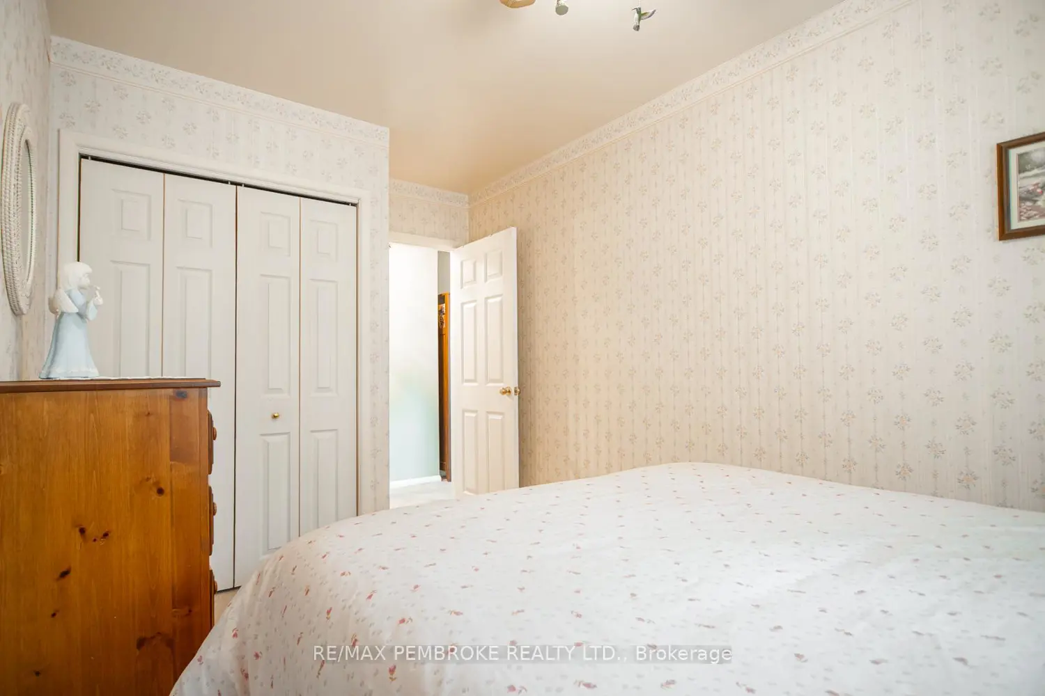 Additional image 6 of 784 Mackay Street