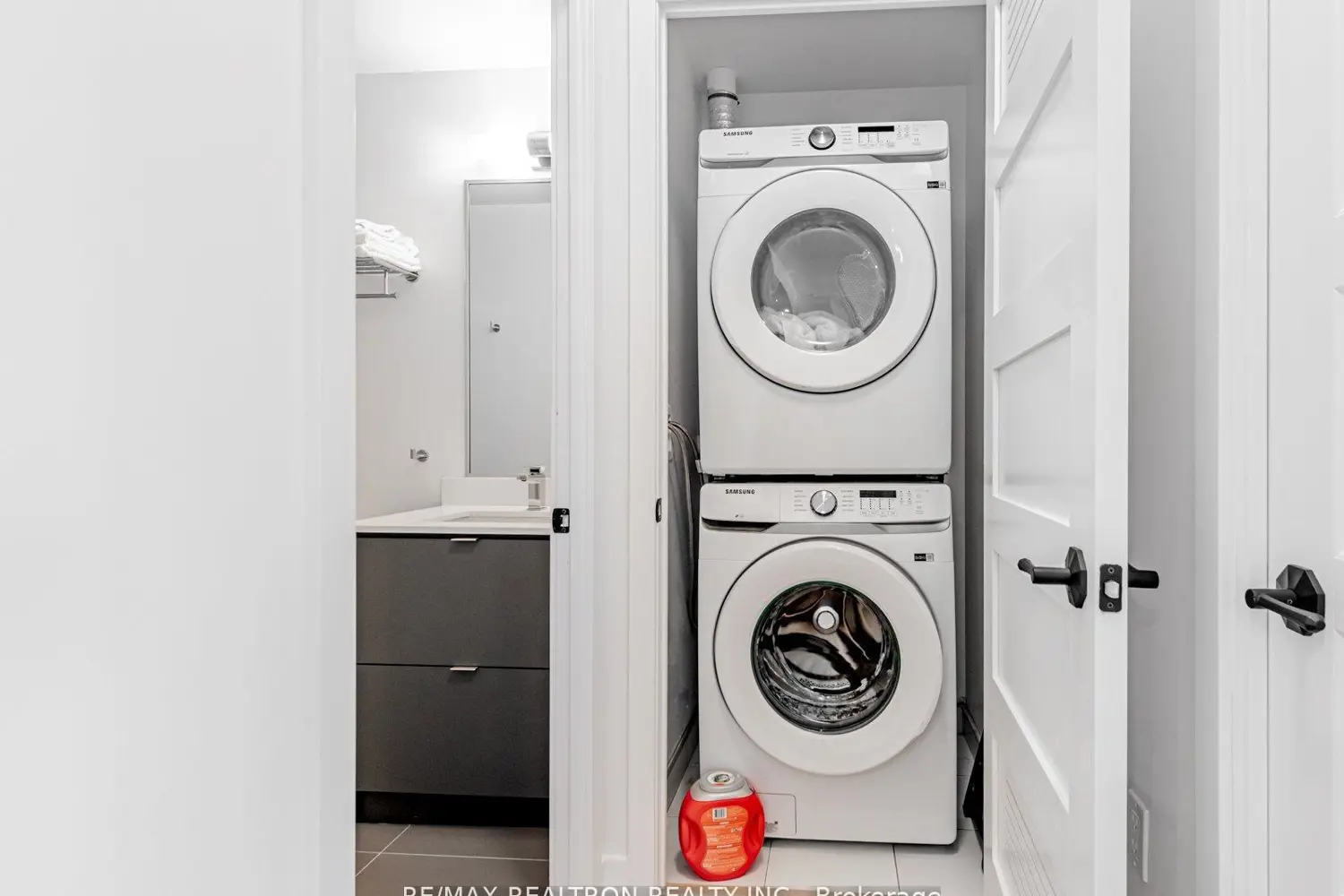 Additional image 17 of 415 Sea Ray Avenue 354