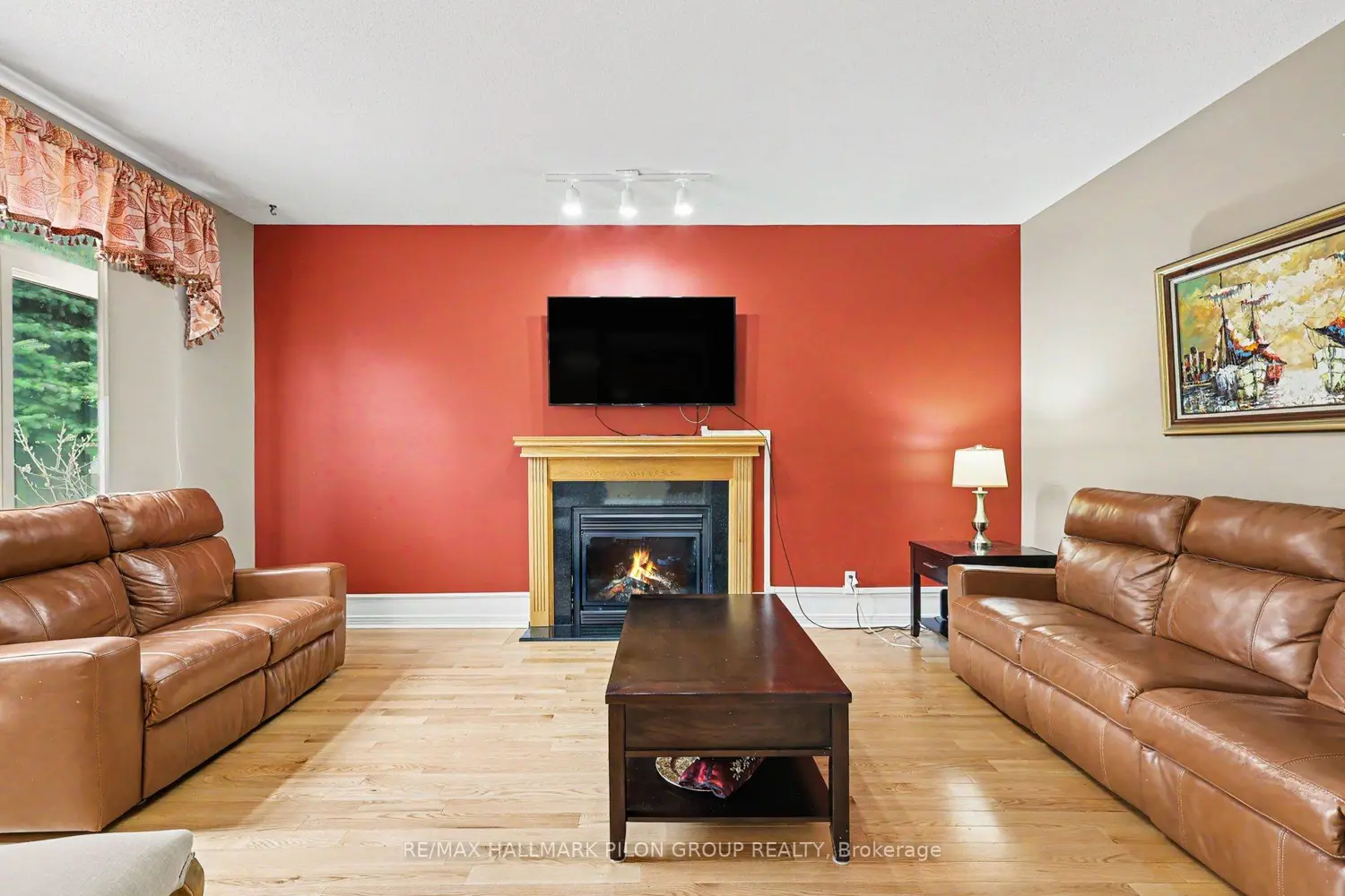 2039 Calico Crescent photo 4