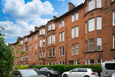 99 Dundrennan Road, Flat 3/1, Battlefield, Glasgow G42