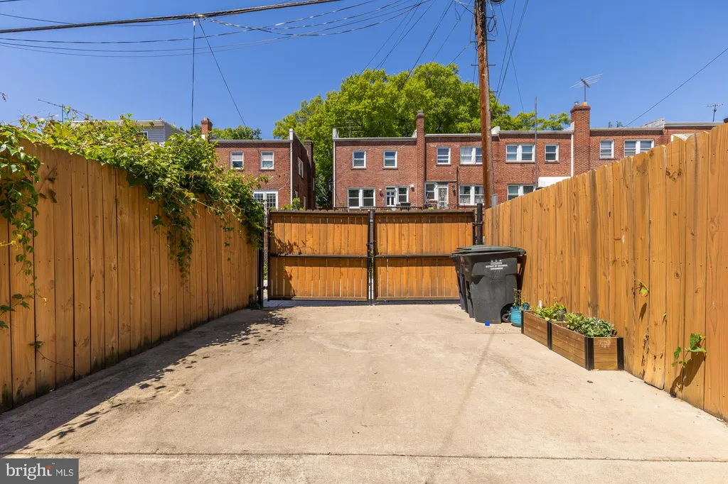 Additional image 35 of 518 23rd Place NE, Washington, DC 20002