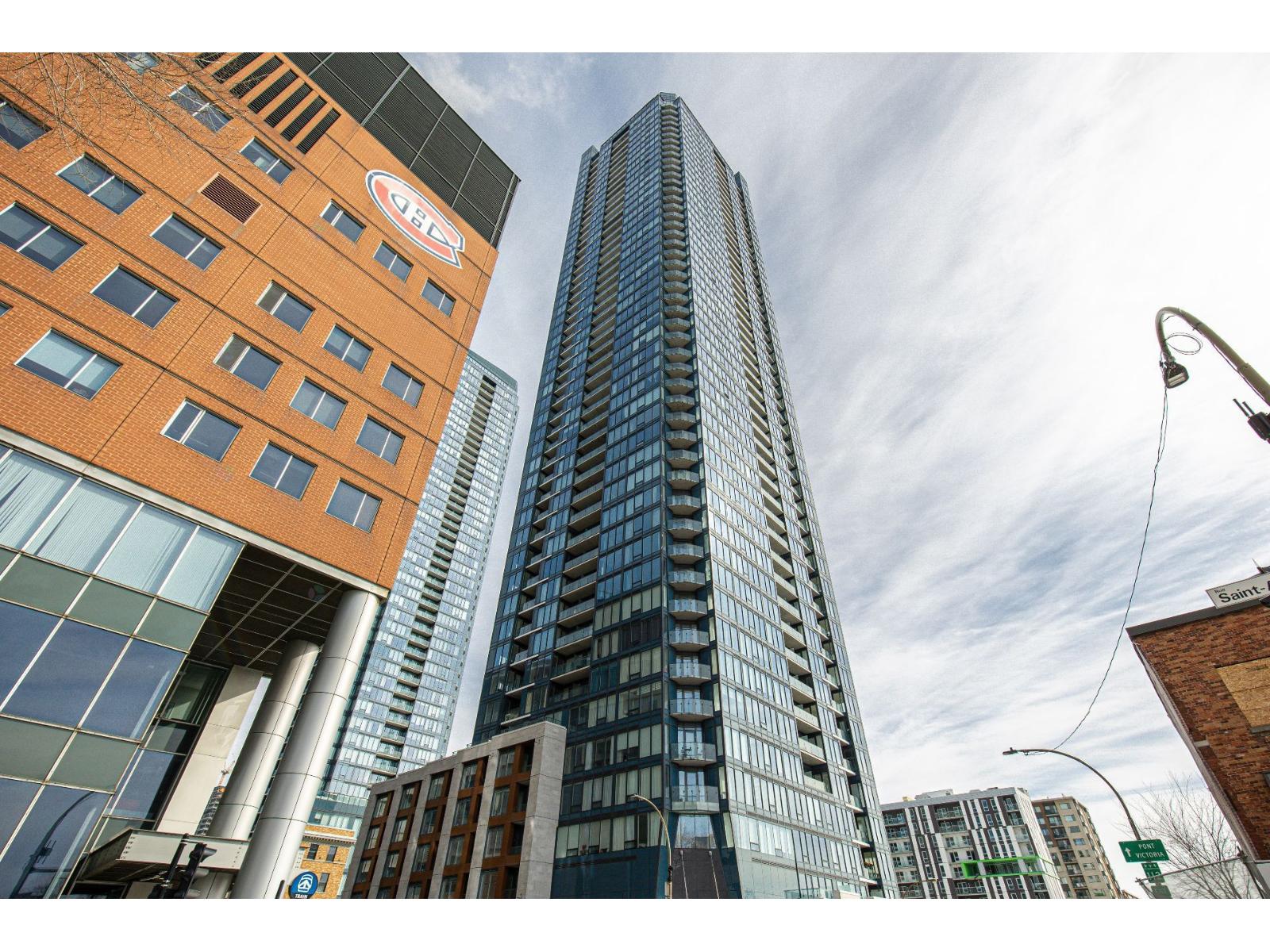 1288 Rue St-Antoine O.