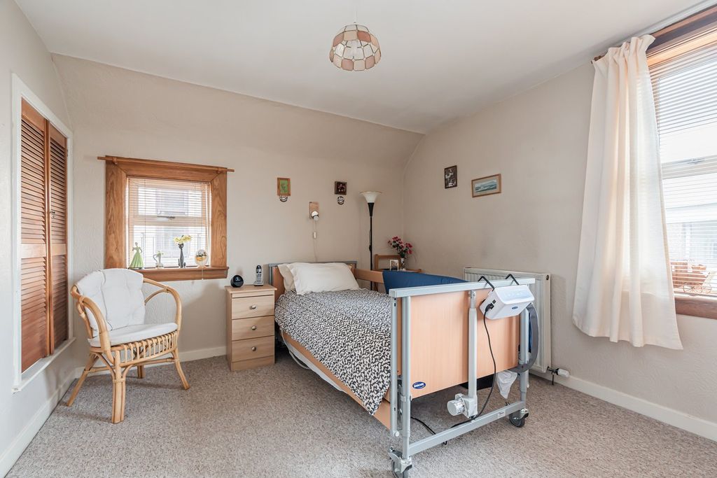 Additional image 5 of 3 bed flat for salePolton Street, Bonnyrigg EH19