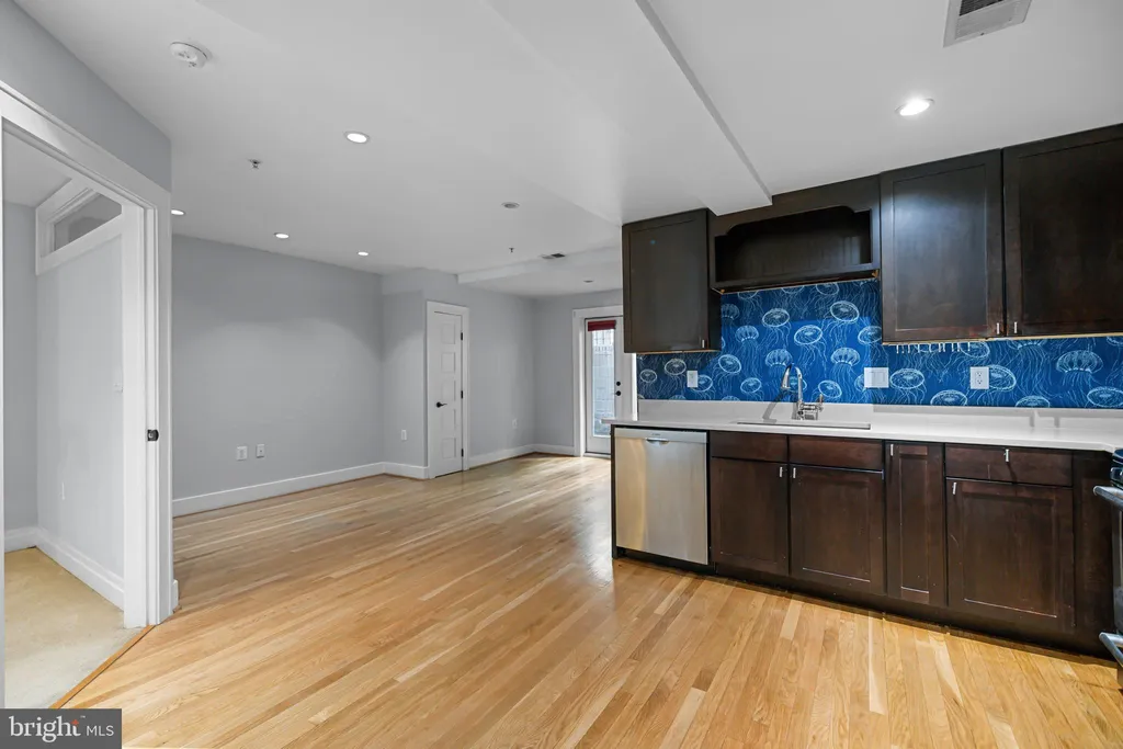 Additional image 12 of 1109 M Street NW Unit 1, Washington, DC 20005
