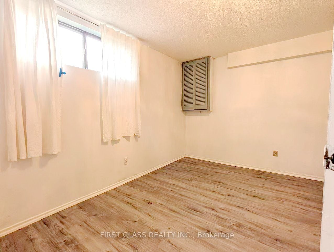Additional image 6 of Bsmnt-1226 Kos Boulevard, Mississauga, ON, L5J 4L7
