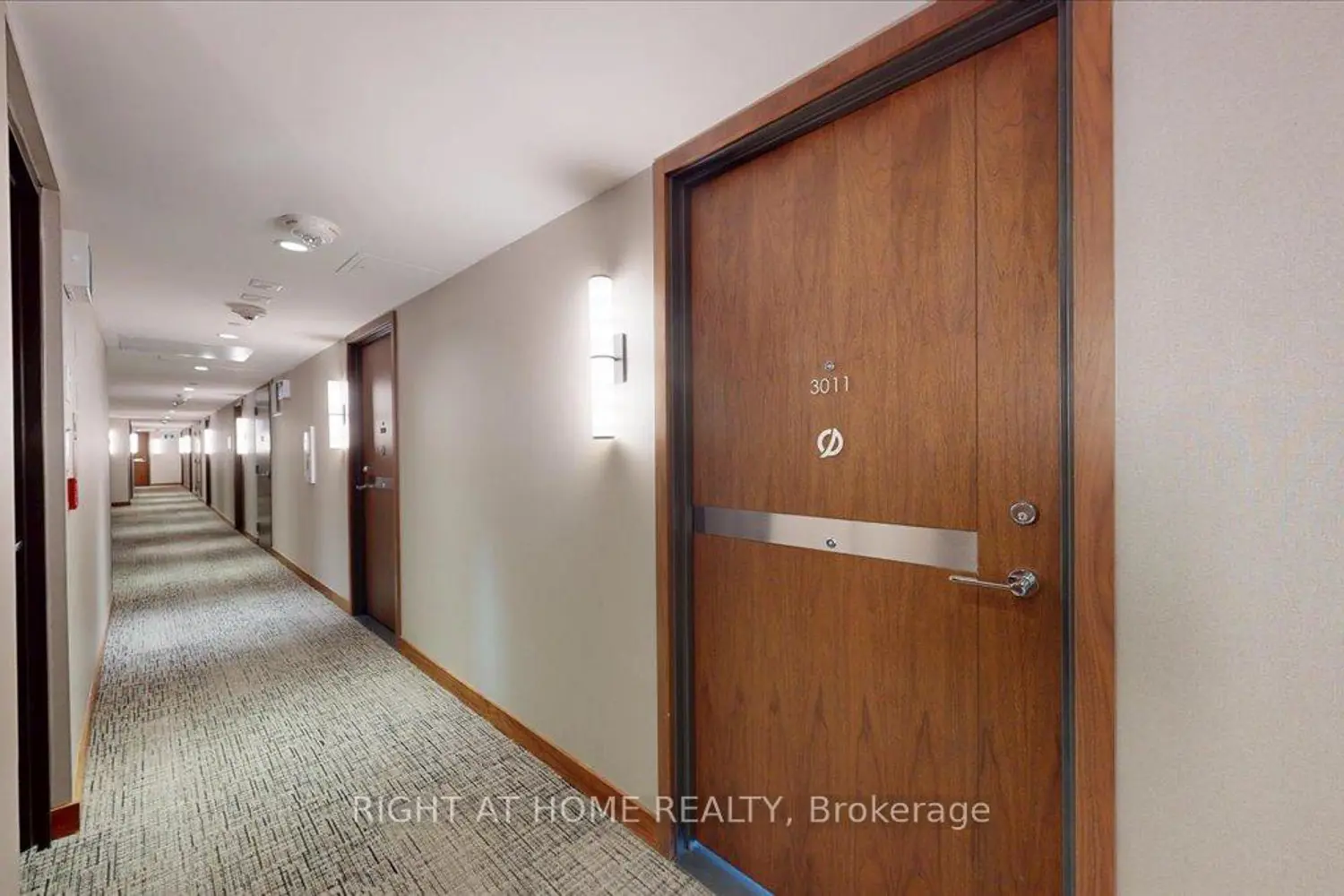19 Bathurst Street 3011 photo 2