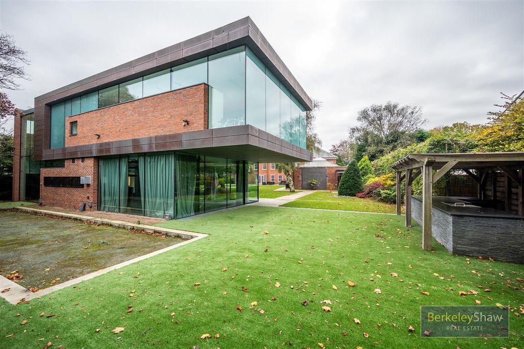 Additional image 63 of 6 bed detached house for saleVictoria Road, Freshfield L37
