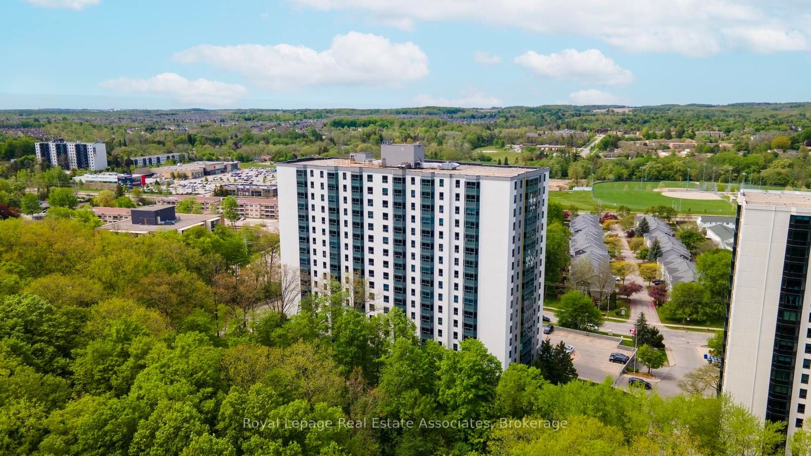 1502-55 Green Valley Drive, Kitchener, ON, N2P 1Z6