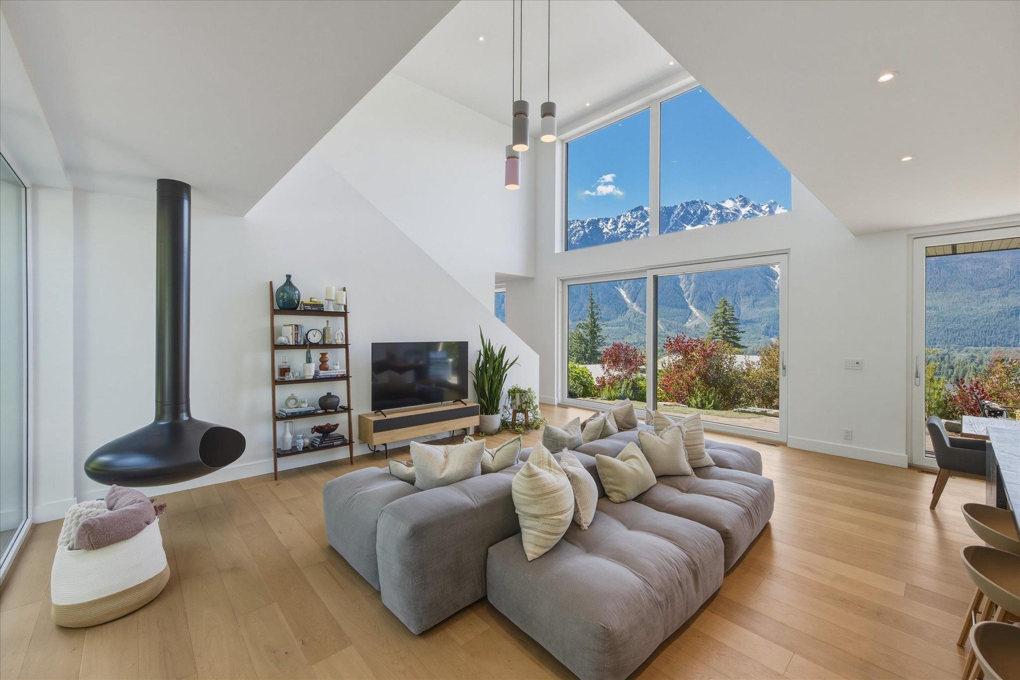 Additional image 5 of 1704 Sugarloaf Place, Pemberton, BC, V0N 2L3
