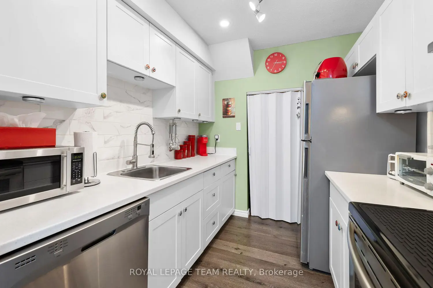Additional image 8 of 41C Forester Crescent
