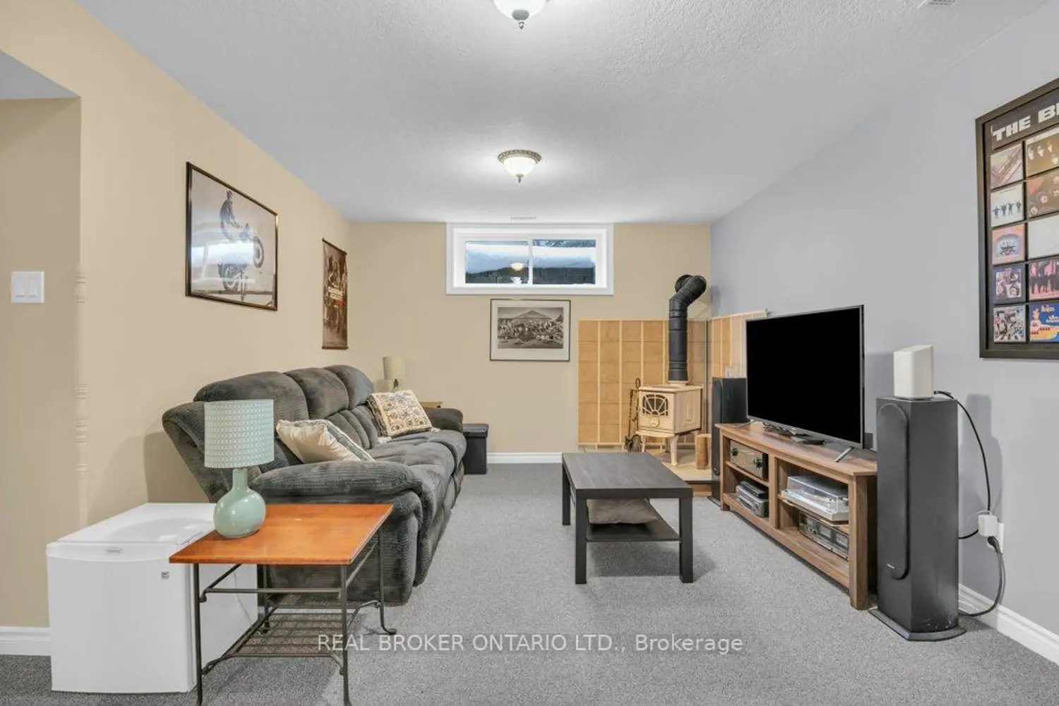 Additional image 8 of 13 Burlwood Drive