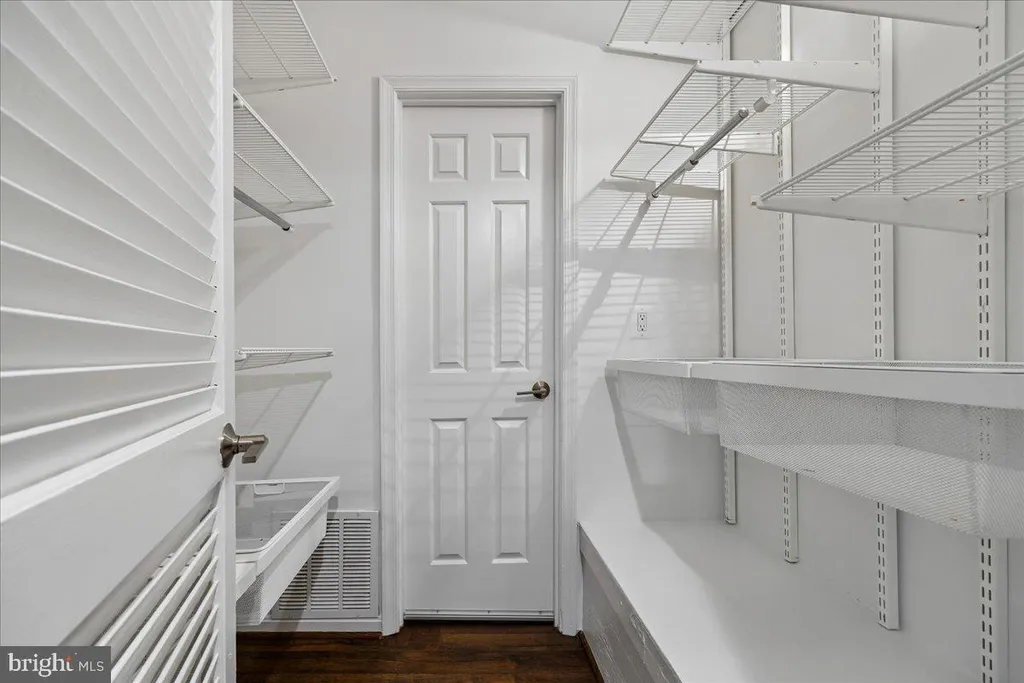 Additional image 33 of 3621 39th Street NW Unit E323, Washington, DC 20016