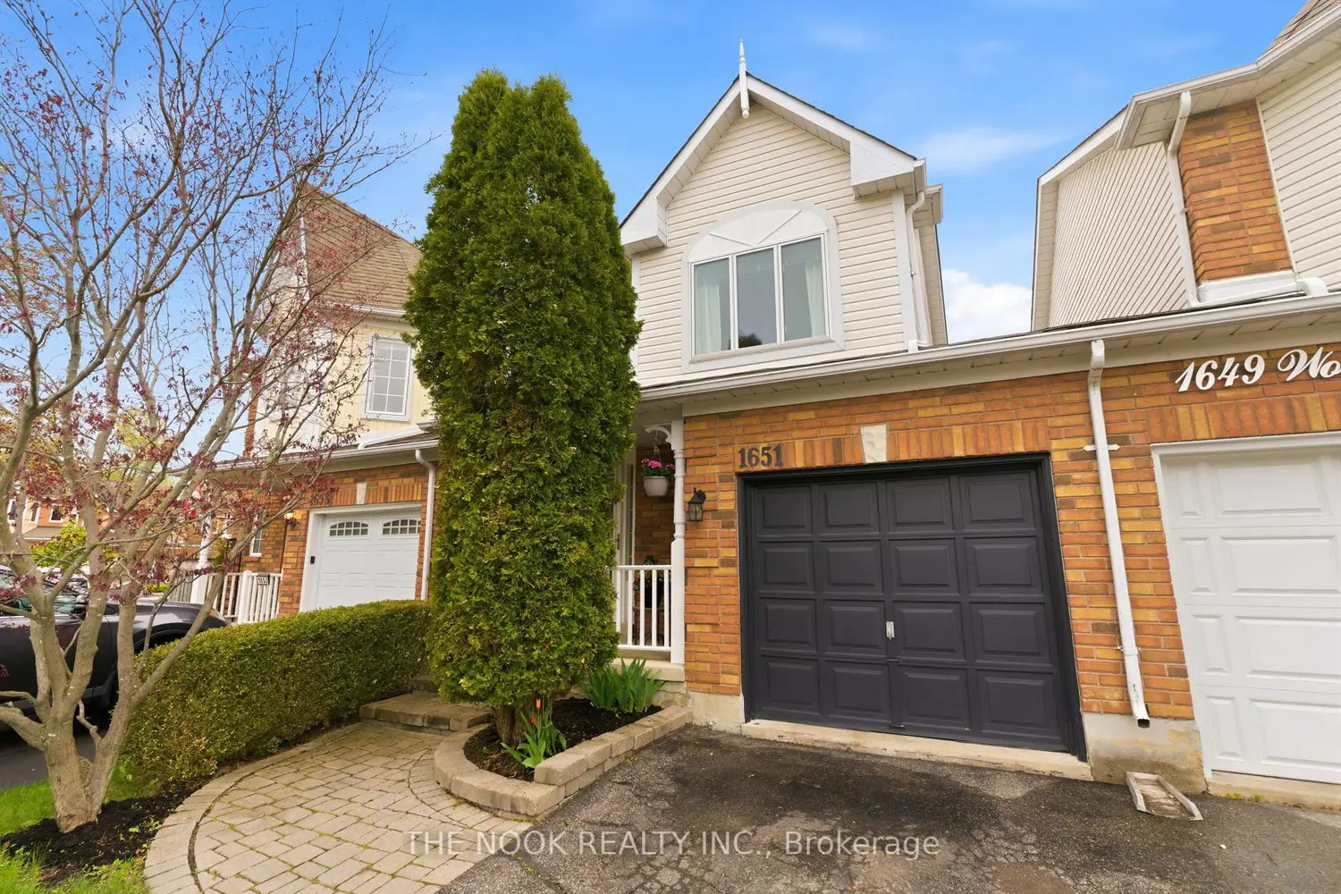 1651 Woodgate Trail