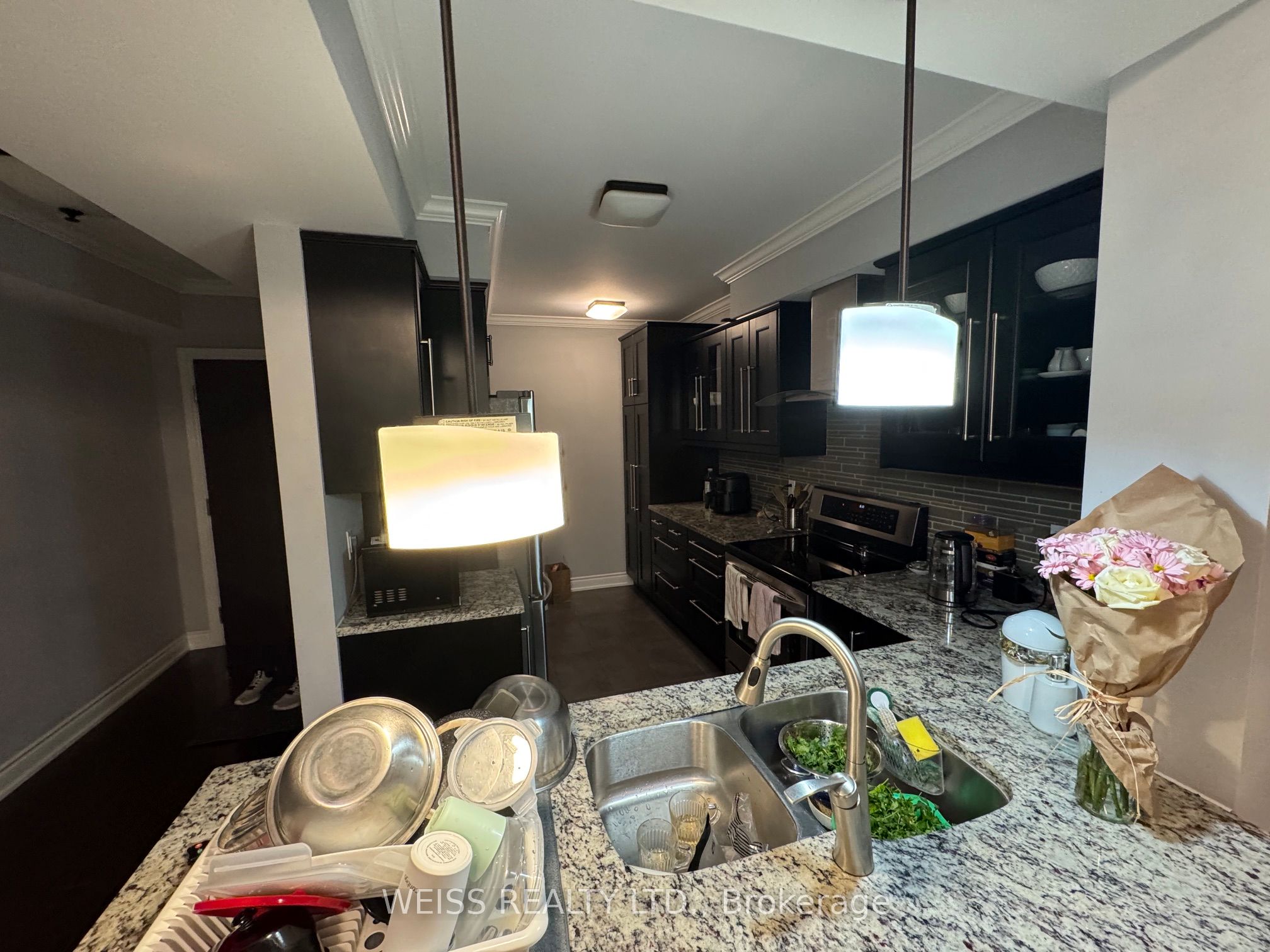 Additional image 2 of 221-18 William Carson Crescent, Toronto, ON, M2P 2G6