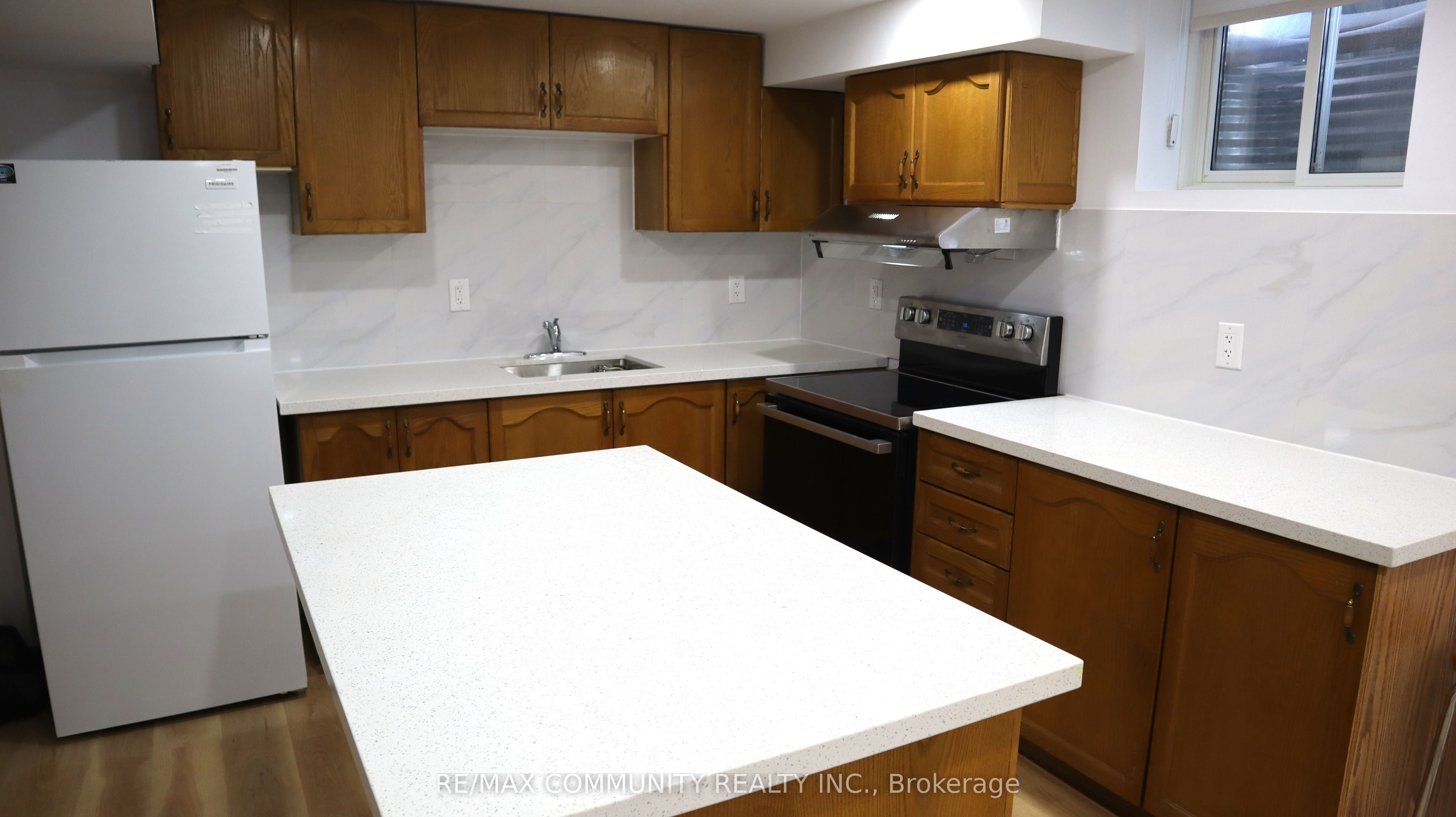 Additional image 2 of Basement-3254 Cambourne Crescent, Mississauga, ON, L5N 5G4