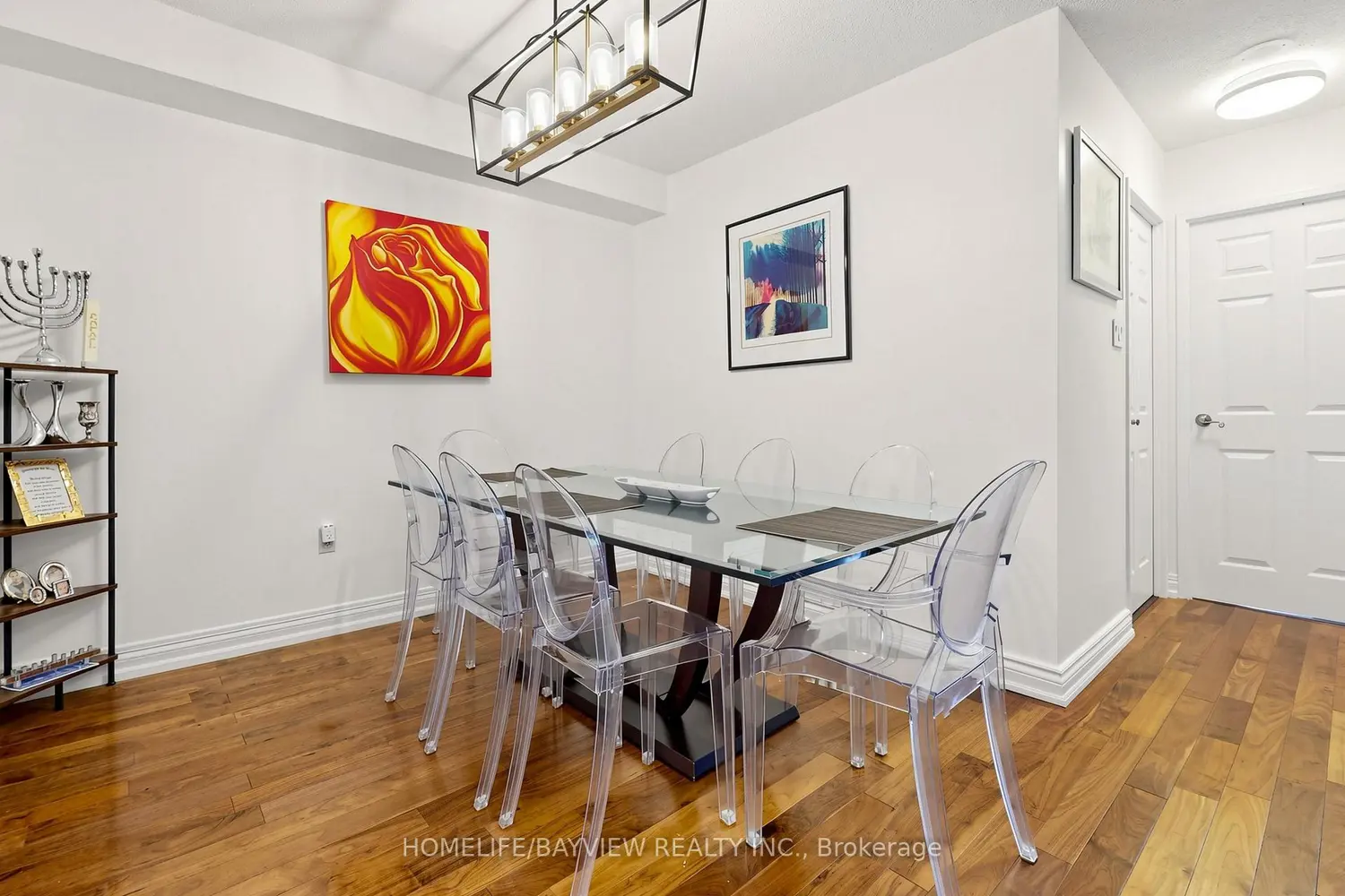 Additional image 13 of 7601 Bathurst Street 902
