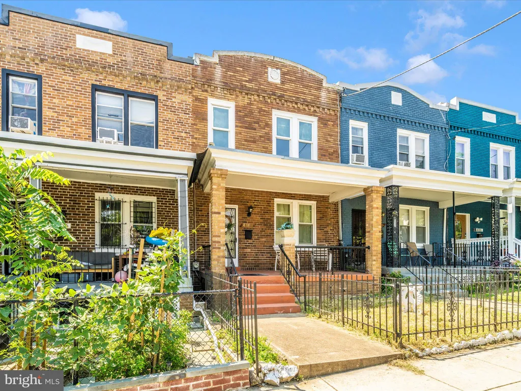 4818 7th Street NW, Washington, DC 20011