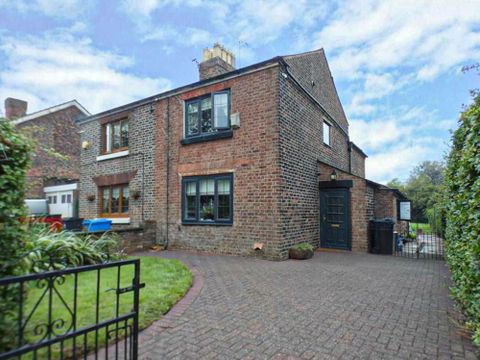 Dinas Lane, Liverpool L36