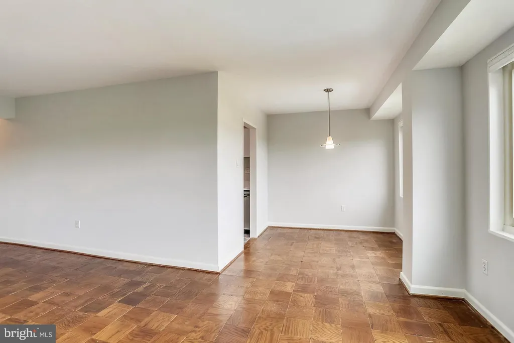 Additional image 12 of 4201 Cathedral Avenue NW Unit 1218E, Washington, DC 20016