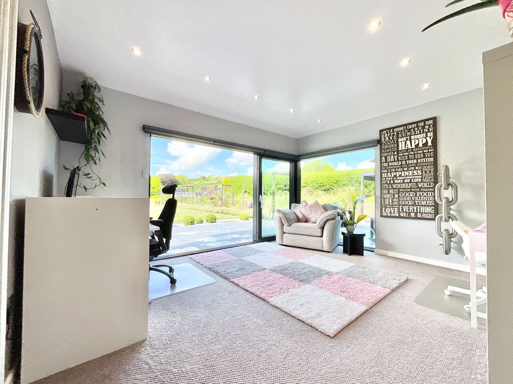 Additional image 12 of 4 bed detached house for saleActon, Newcastle ST5