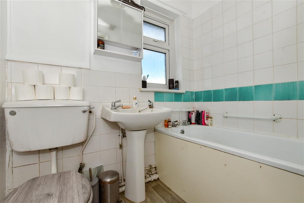 Additional image 8 of 1 bed flat for saleCharing Crescent, Westgate-On-Sea, Kent CT8