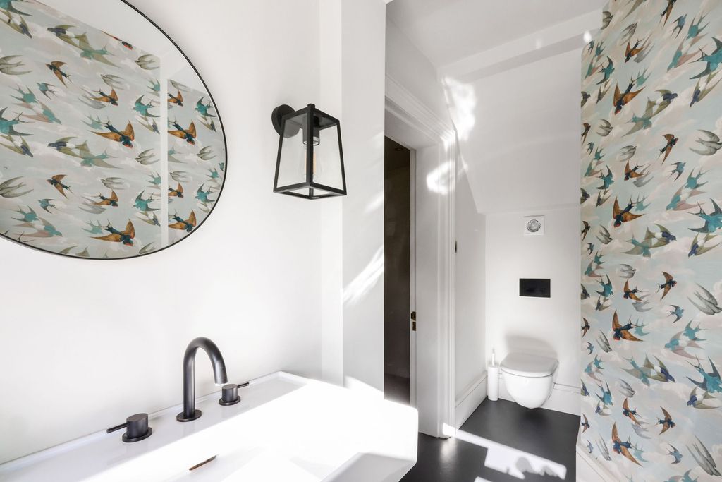 Additional image 12 of 4 bed flat for salePainswick Road, Cheltenham GL50