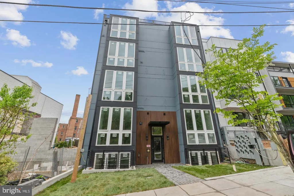 2213 M Street NE Unit 7, Washington, DC 20002