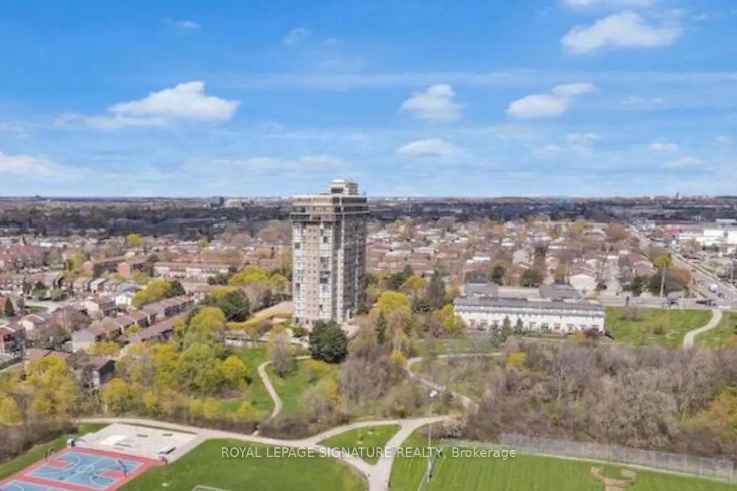 Additional image 18 of 880 Dundas Street 909