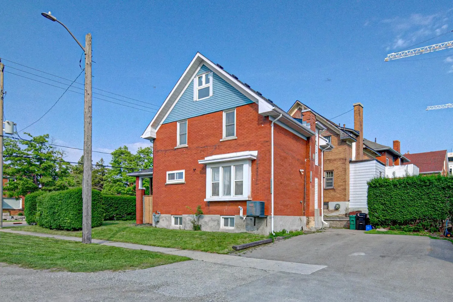 281 Courtland Avenue