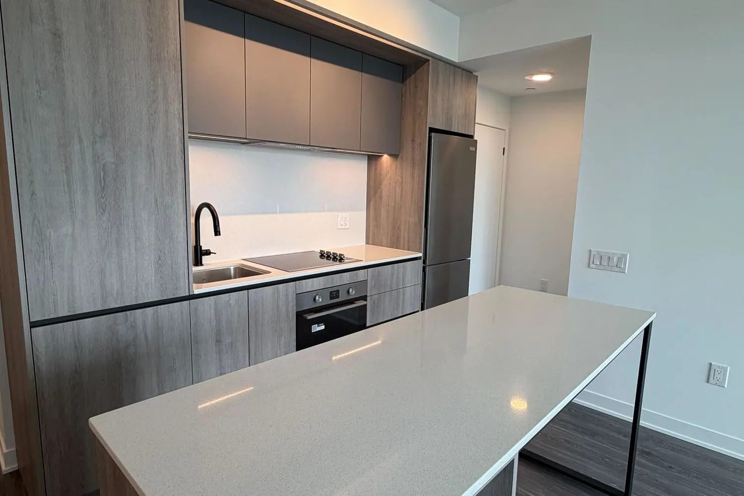 Additional image 9 of 2495 Eglinton Avenue 2409