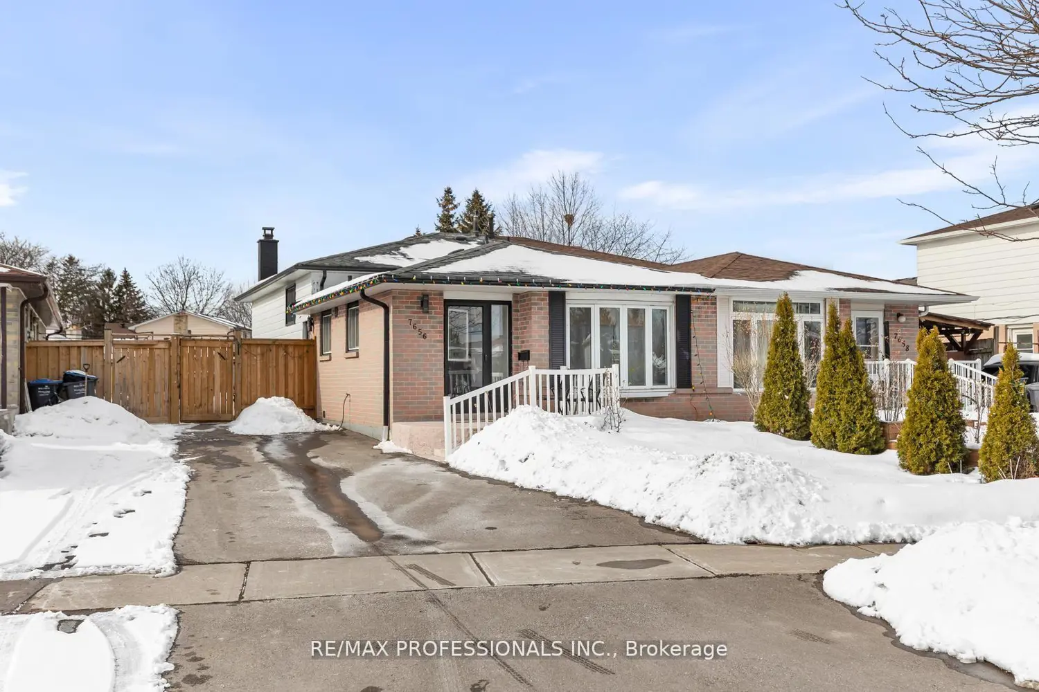 7656 Priory Crescent
