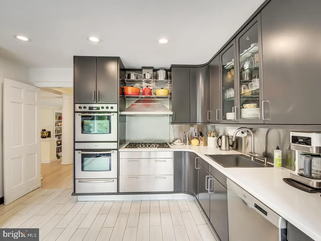 Additional image 41 of 3147 O Street NW, Washington, DC 20007