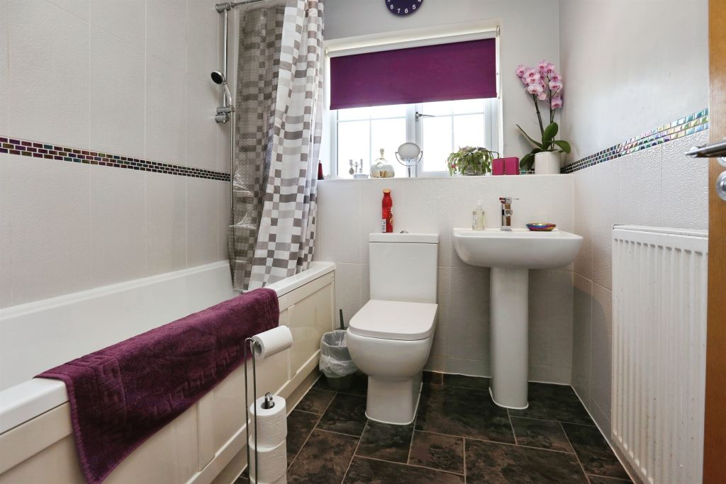 Additional image 20 of 5 bed semi-detached house for saleWatson Court, Hedge End, Southampton SO30