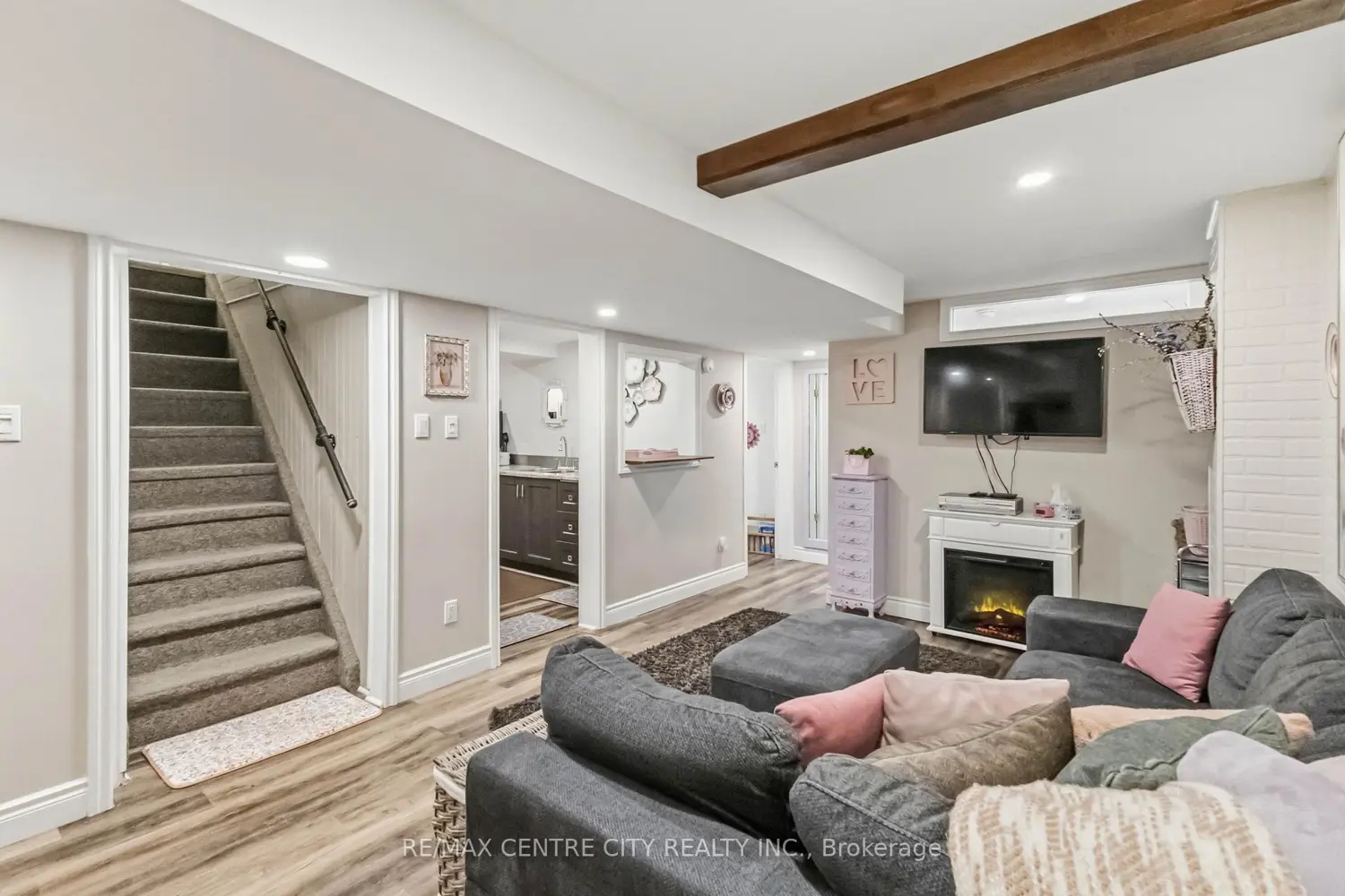 Additional image 12 of 70 Brentwood Crescent