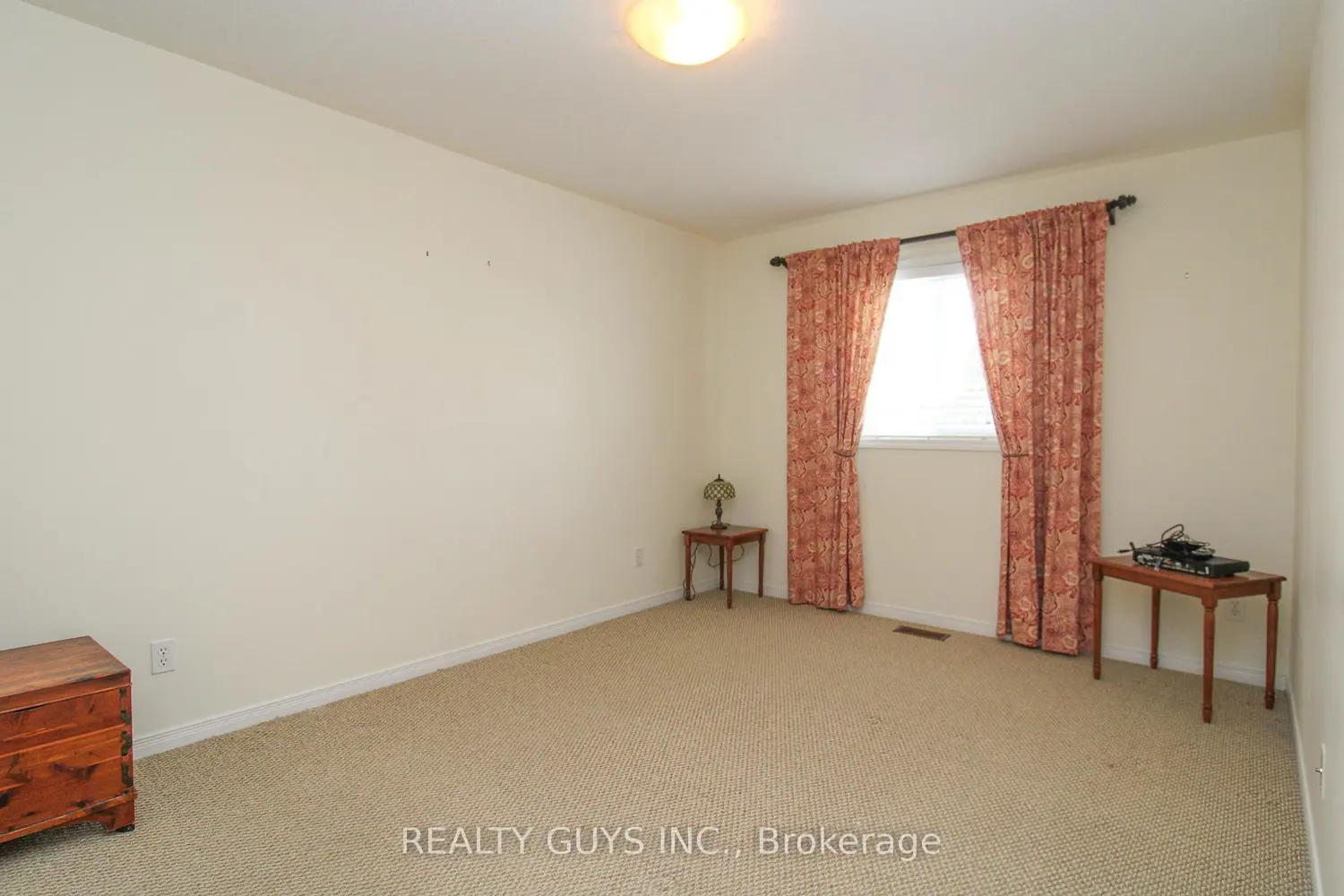 Additional image 9 of 909 Wentworth Street Unit #6