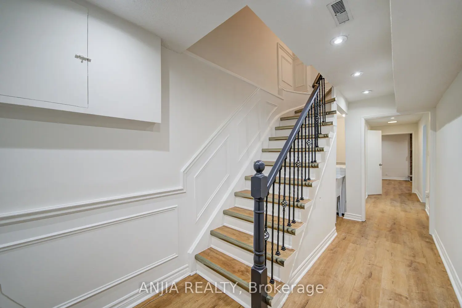 Additional image 12 of 78 Baywood Court