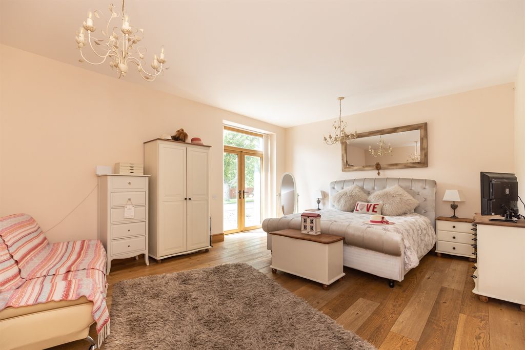 Additional image 20 of 7 bed detached house for saleTaff Merthyr House, Treharris CF46