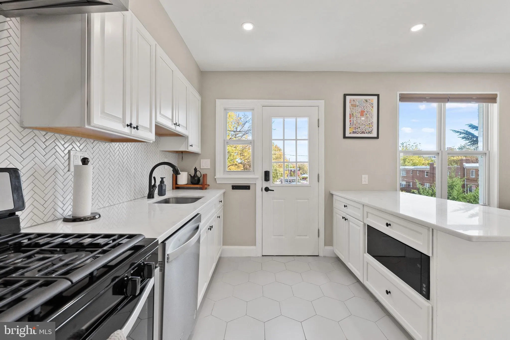 Additional image 52 of 4717 7th Street NE, Washington, DC 20017