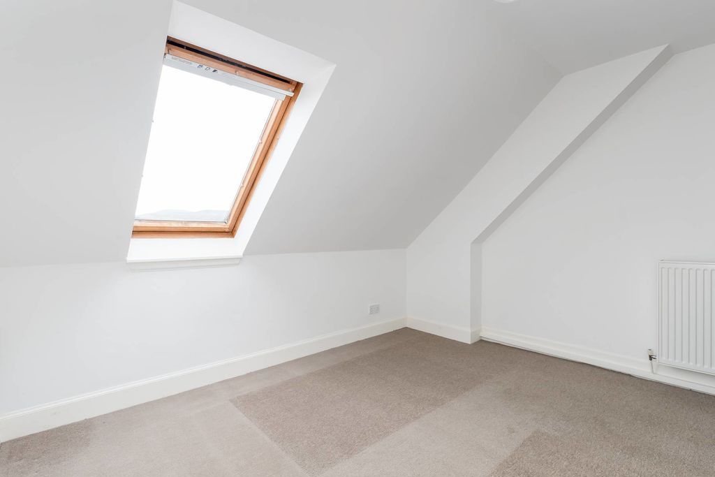 Additional image 9 of 2 bed flat for sale10 Craigside, Buccleuch Street, Innerleithen EH44