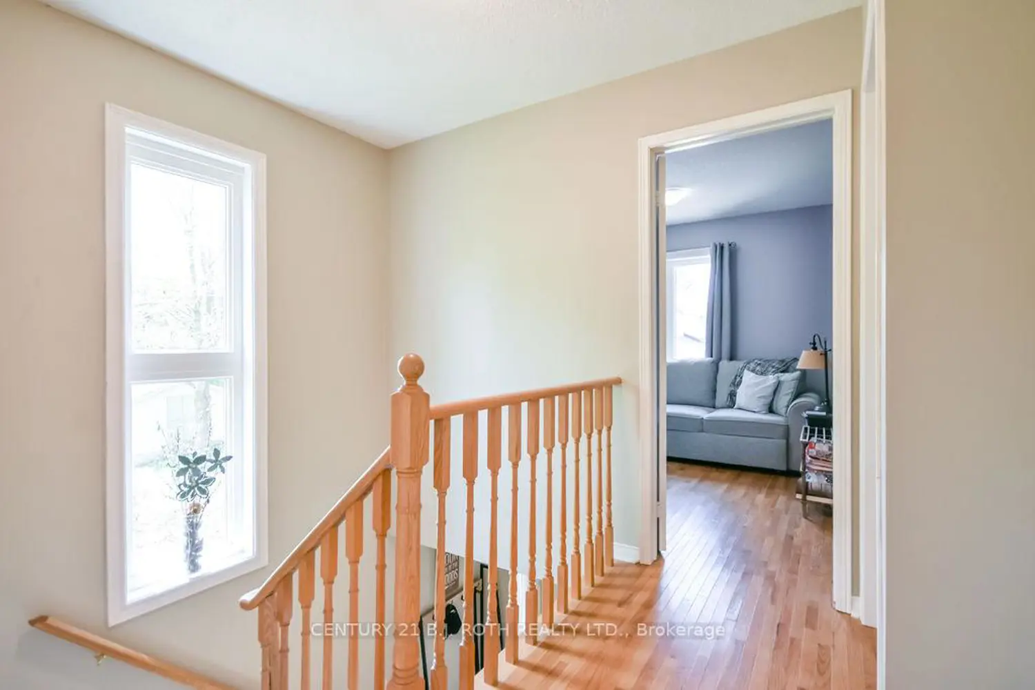 Additional image 9 of 492 Laclie Street 10