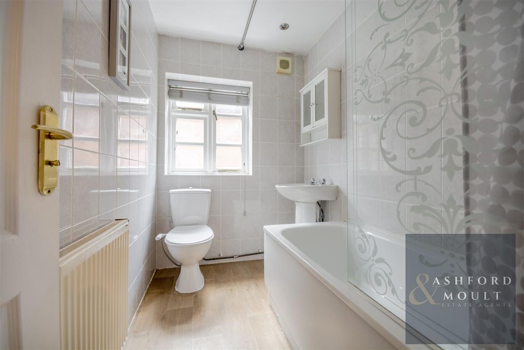 Additional image 10 of 4 bed flat for saleMain Street, Calverton, Nottingham NG14