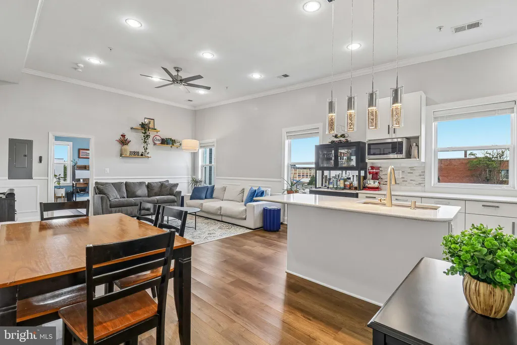 Additional image 13 of 233 S Street NE Unit 5, Washington, DC 20002