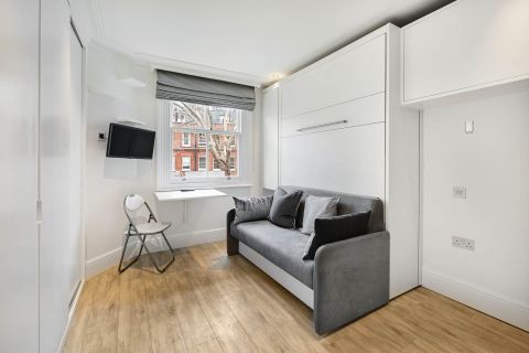 Egerton Gardens, Knightsbridge SW3, Studio to rent