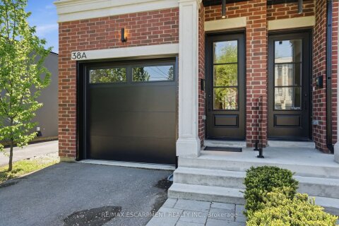 Additional image 8 of 38A Maple Avenue N, Mississauga, ON, L5H 2S1