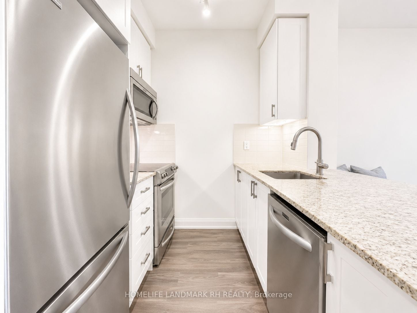 Additional image 6 of 208-18 Graydon Hall Drive, Toronto, ON, M3A 0A4